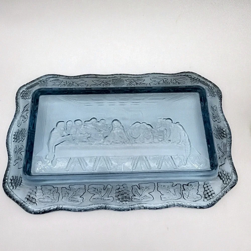 VTG Tiara Indiana Glass Light Blue Serving Tray Last Supper Relief Scalloped